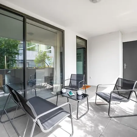 T3 Terrasse + Parking - Proche Aeroport Et Meet Apartmán *