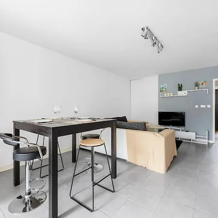 T3 Terrasse + Parking - Proche Aeroport Et Meet Daire